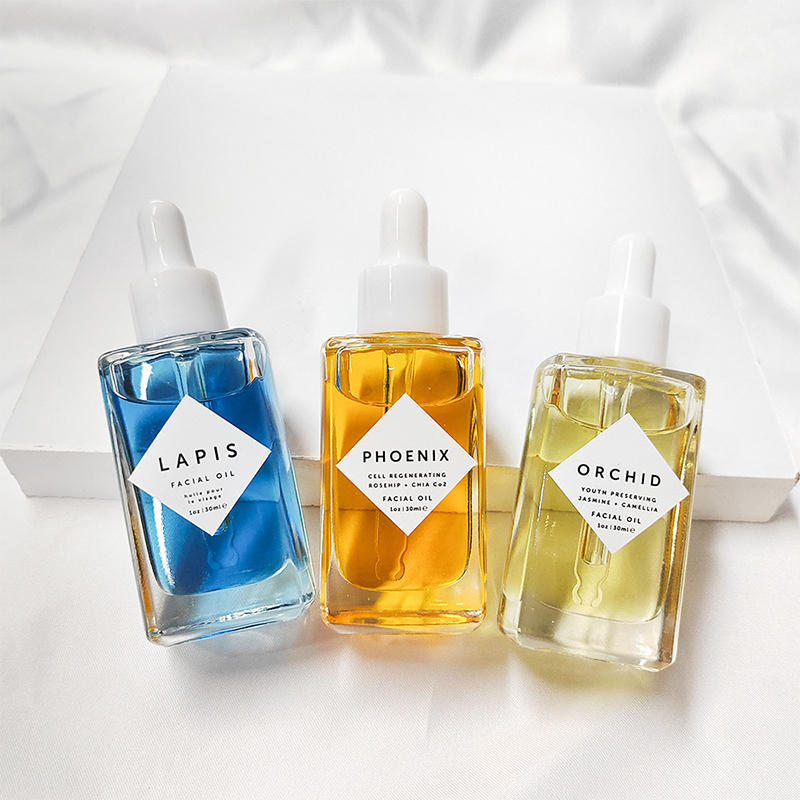 30ml Blue chrysanthemum facialis oleum essentiale hydrates curat, humectat, nutrit et reficit cutem.